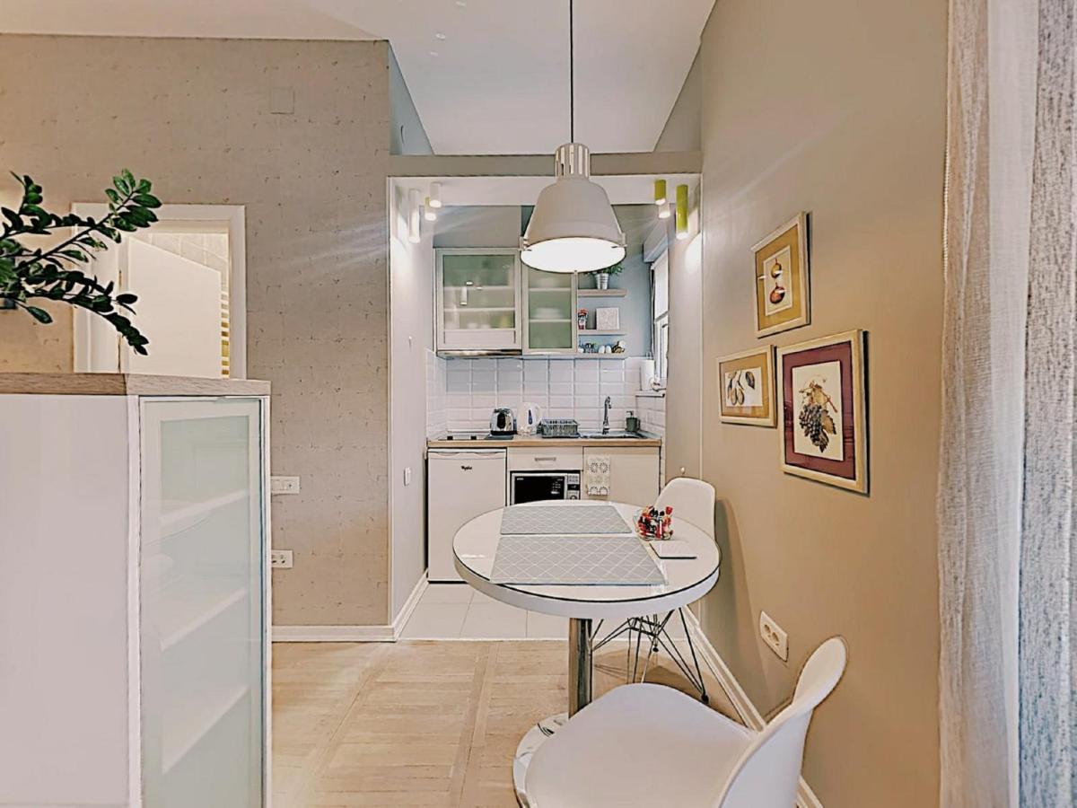 Basco Apartments Knez Mihailova Belgrado Buitenkant foto