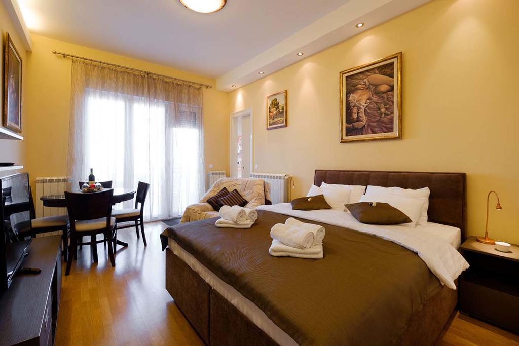 Basco Apartments Knez Mihailova Belgrado Buitenkant foto