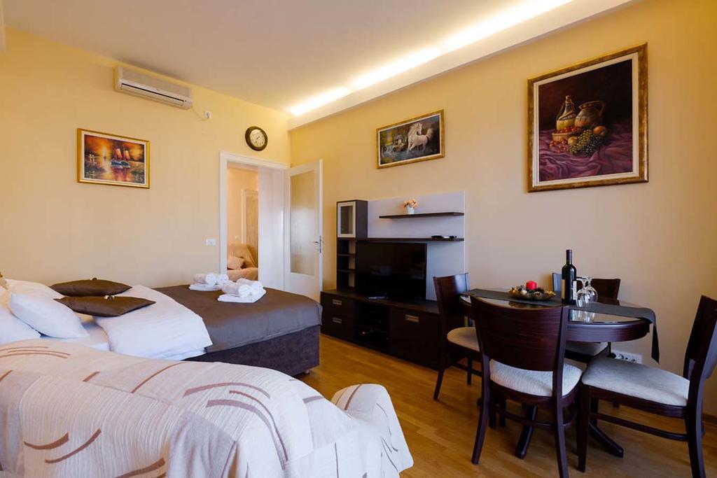 Basco Apartments Knez Mihailova Belgrado Buitenkant foto
