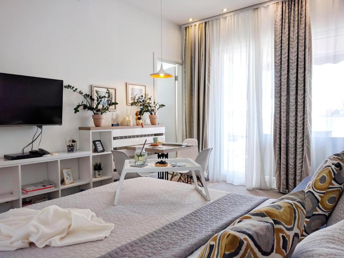 Basco Apartments Knez Mihailova Belgrado Buitenkant foto