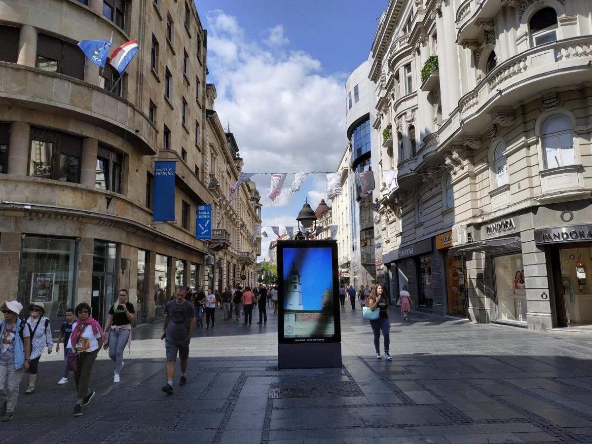 Basco Apartments Knez Mihailova Belgrado Buitenkant foto